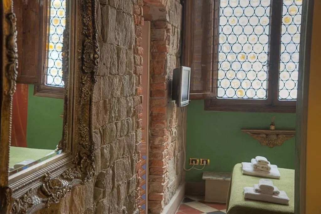 Bed & Breakfast L'Antica Bifore Lucca
