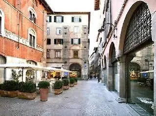 L'Antica Bifore Lucca